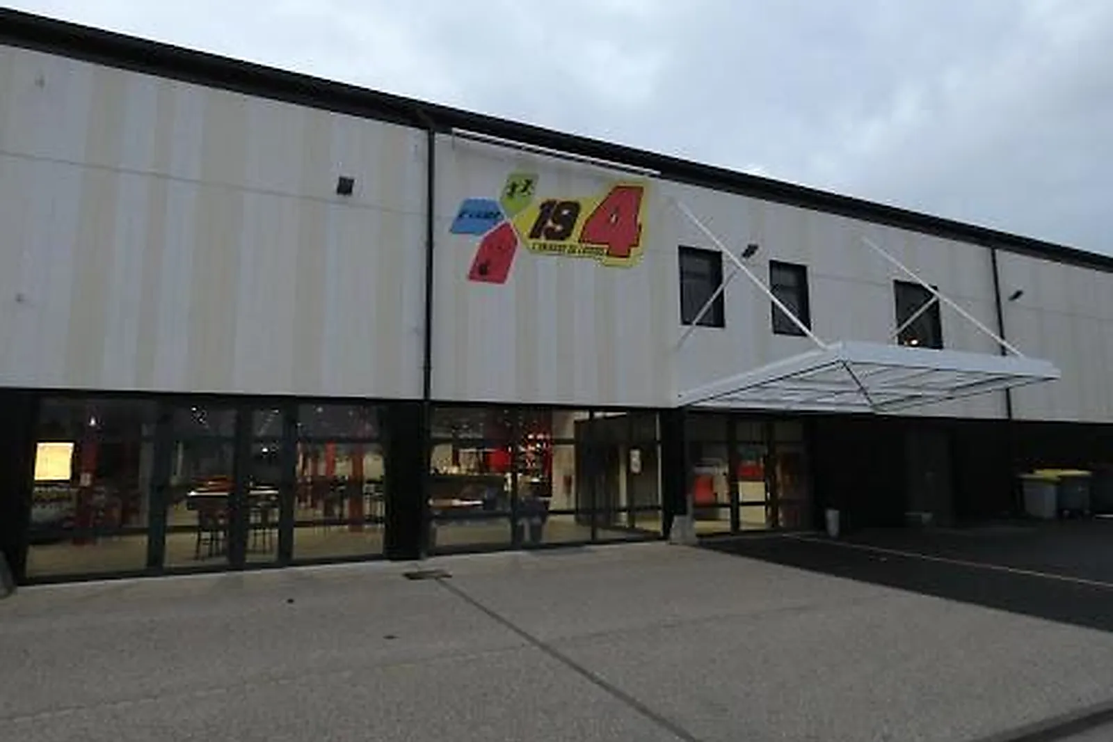 Lieux événementiels, 19 QUATRE