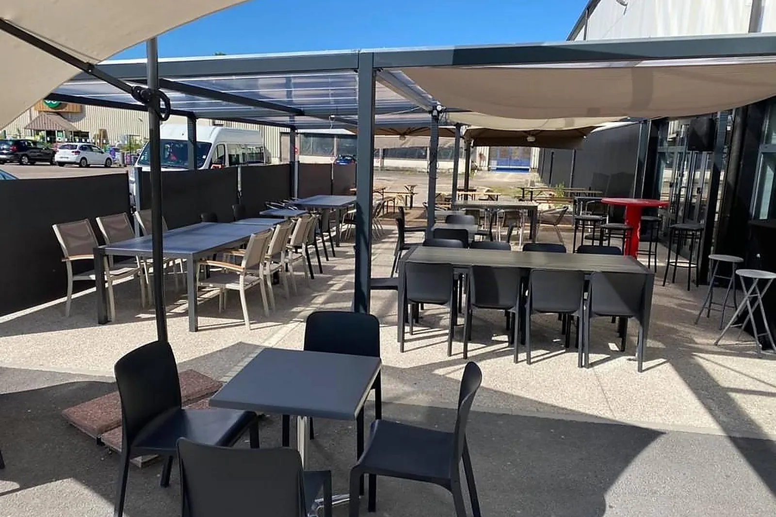 Lieux événementiels, 19 QUATRE