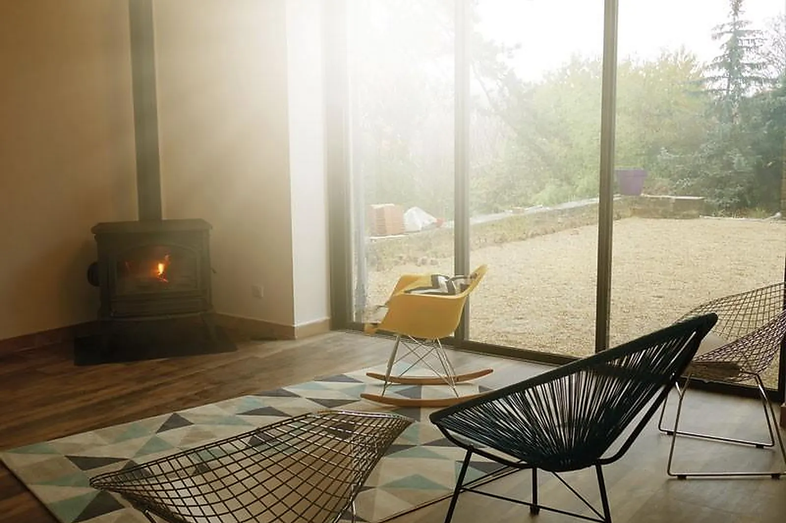 Lieux événementiels, 3 PAS SUR LE CÔTÉ