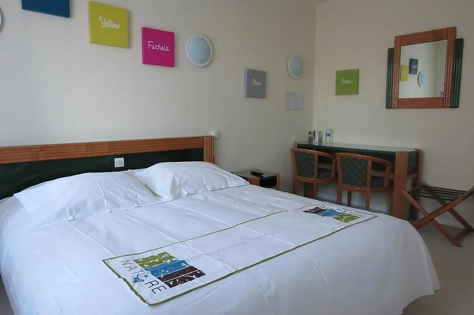 Lieux événementiels, À L'ORÉE DE LA FORET