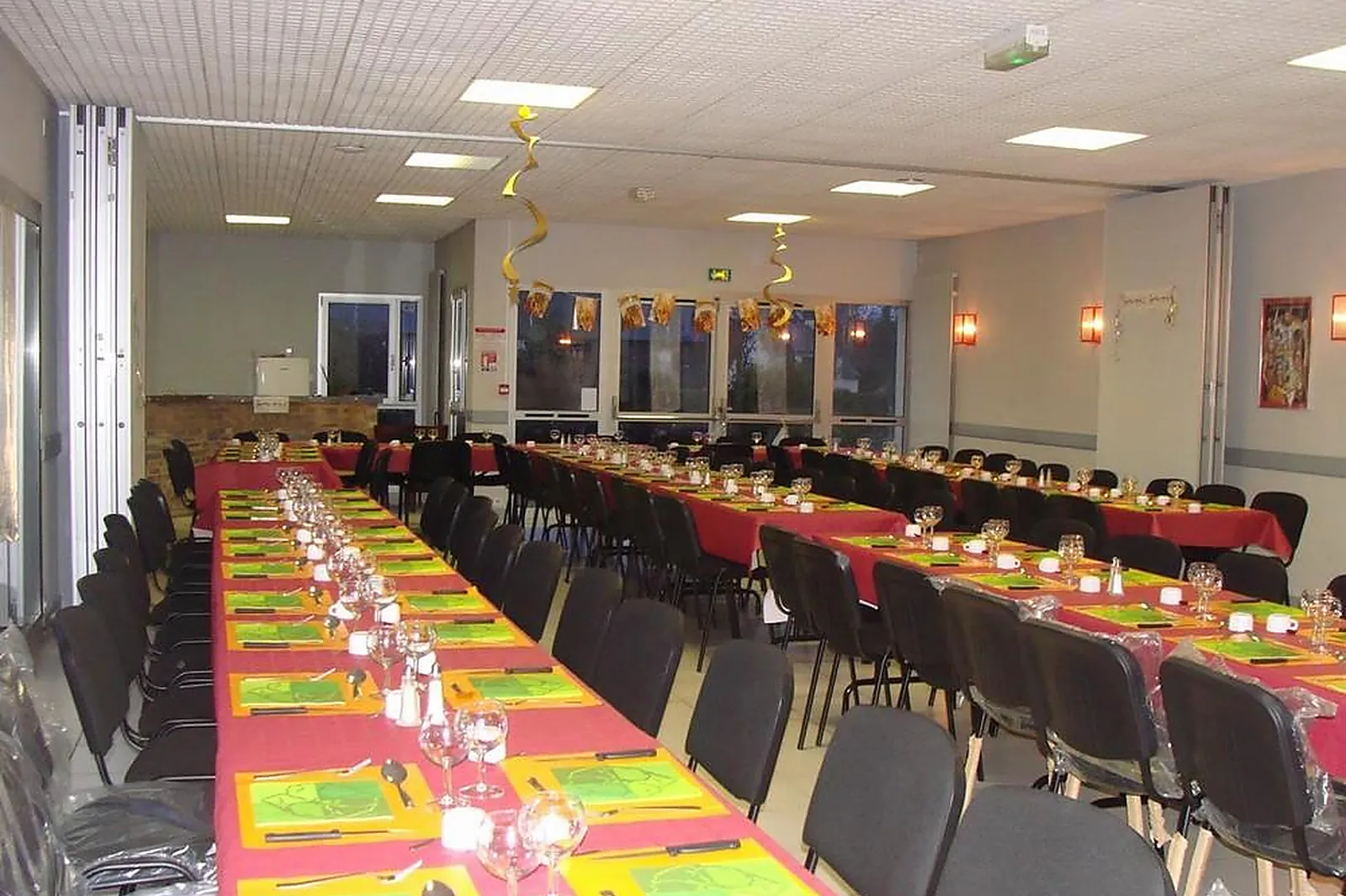 Lieux événementiels, À L'ORÉE DE LA FORET