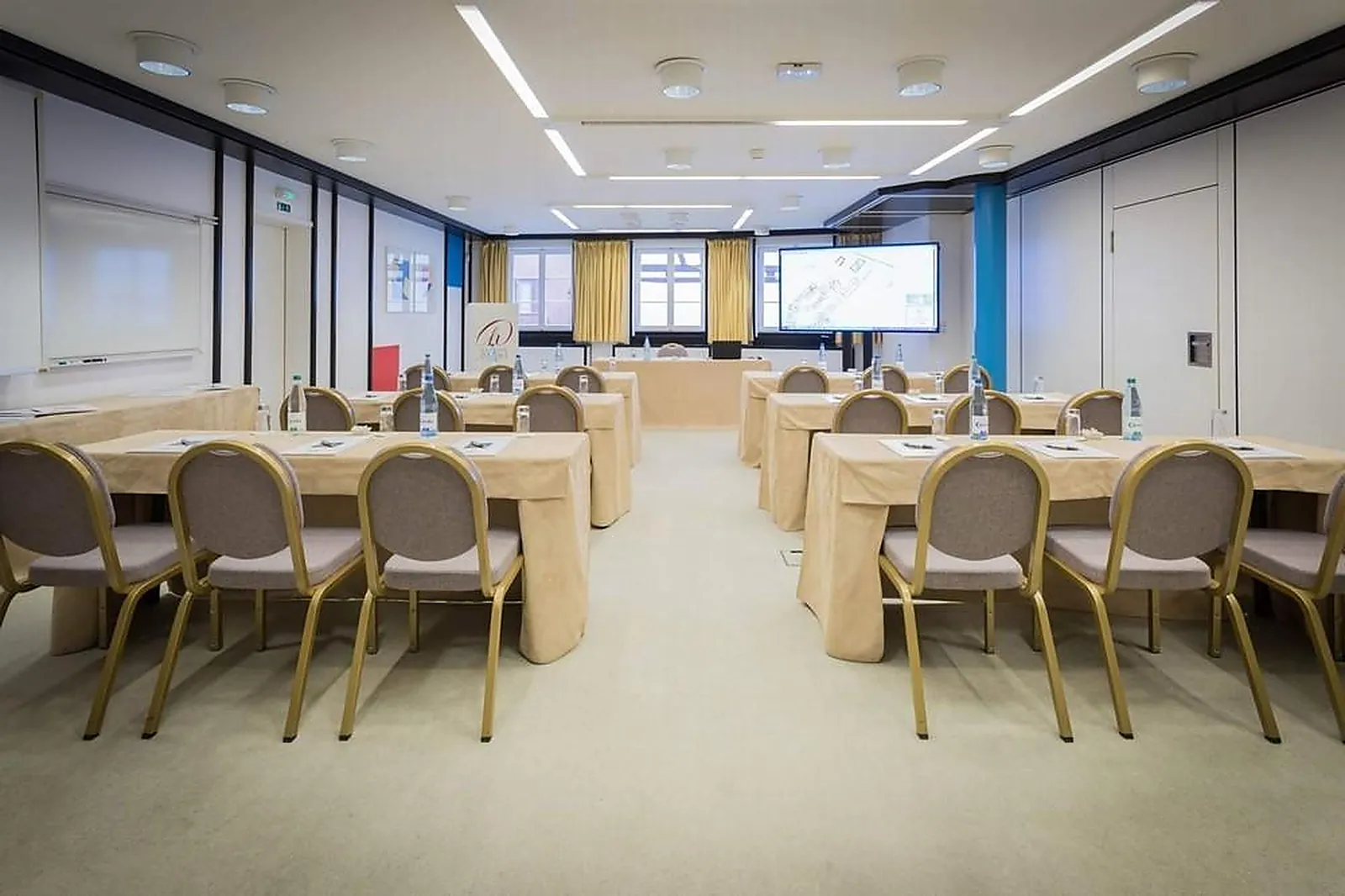 Lieux événementiels, A LA COUR D'ALSACE