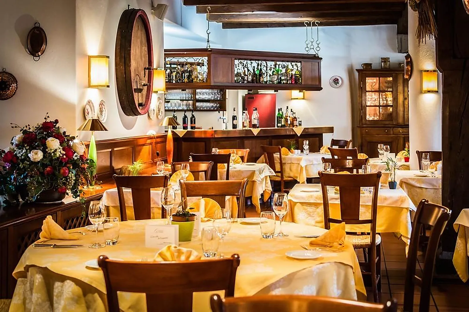 Lieux événementiels, A LA COUR D'ALSACE