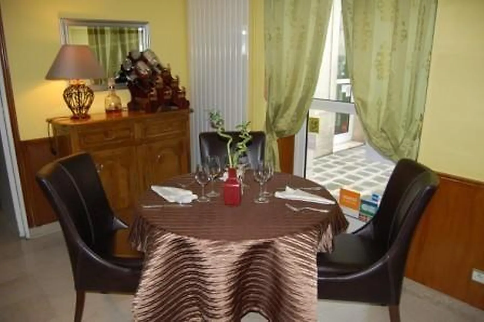 Lieux événementiels, A LA GRACE DE DIEU