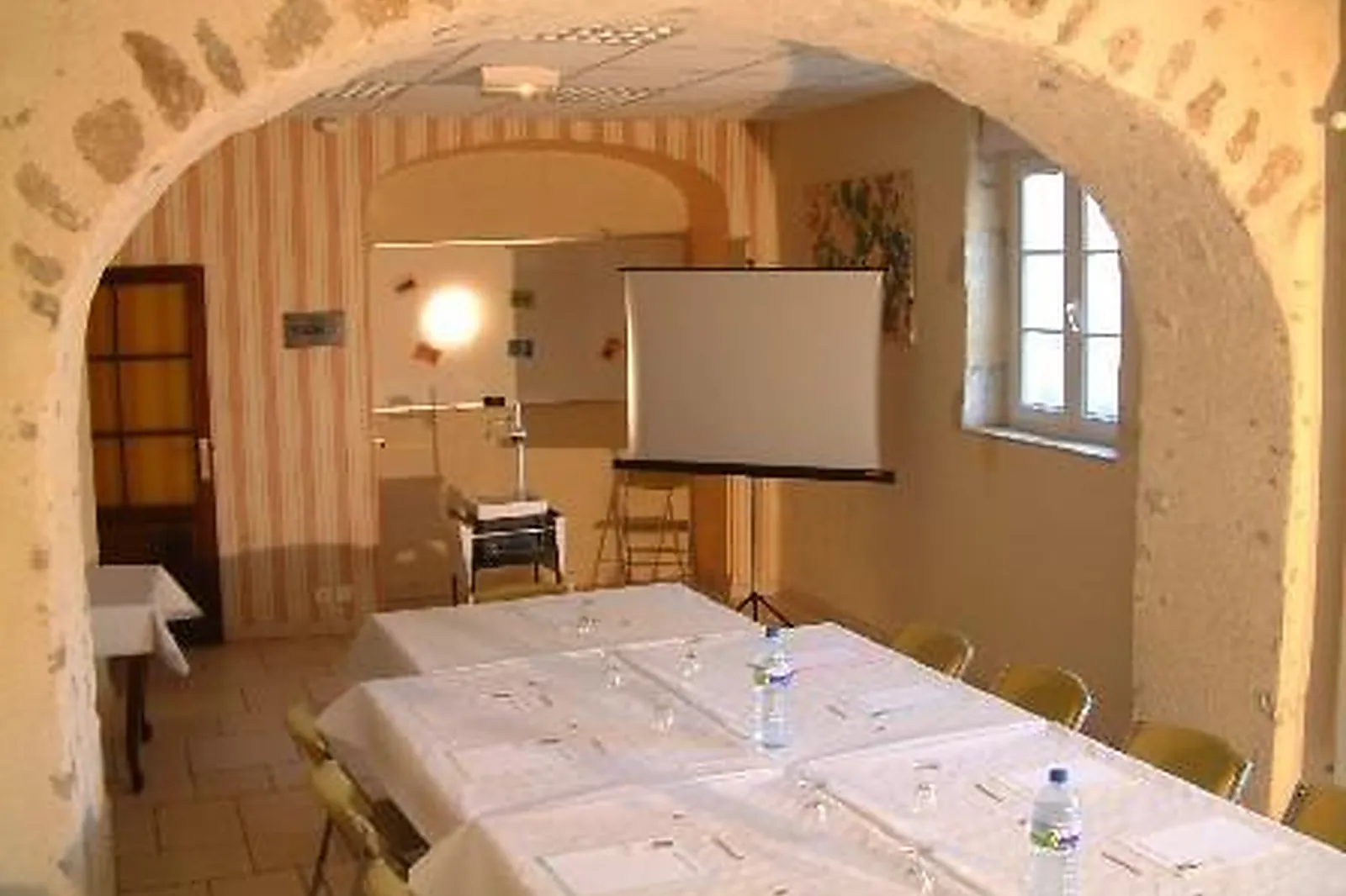 Lieux événementiels, A LA PORTE SAINT JEAN