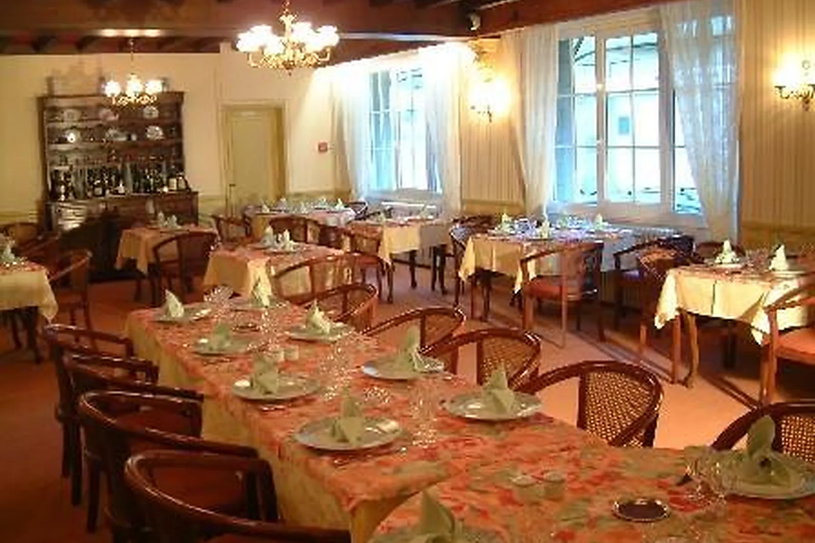 Lieux événementiels, A LA PORTE SAINT JEAN