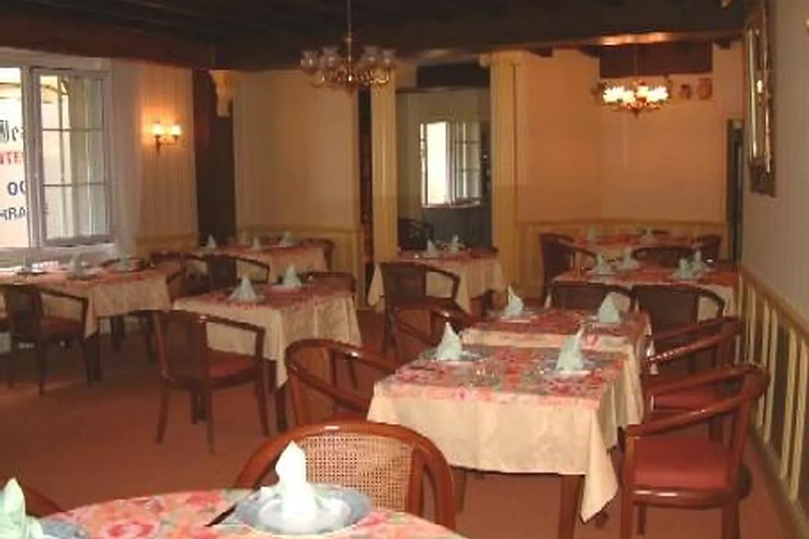 Lieux événementiels, A LA PORTE SAINT JEAN