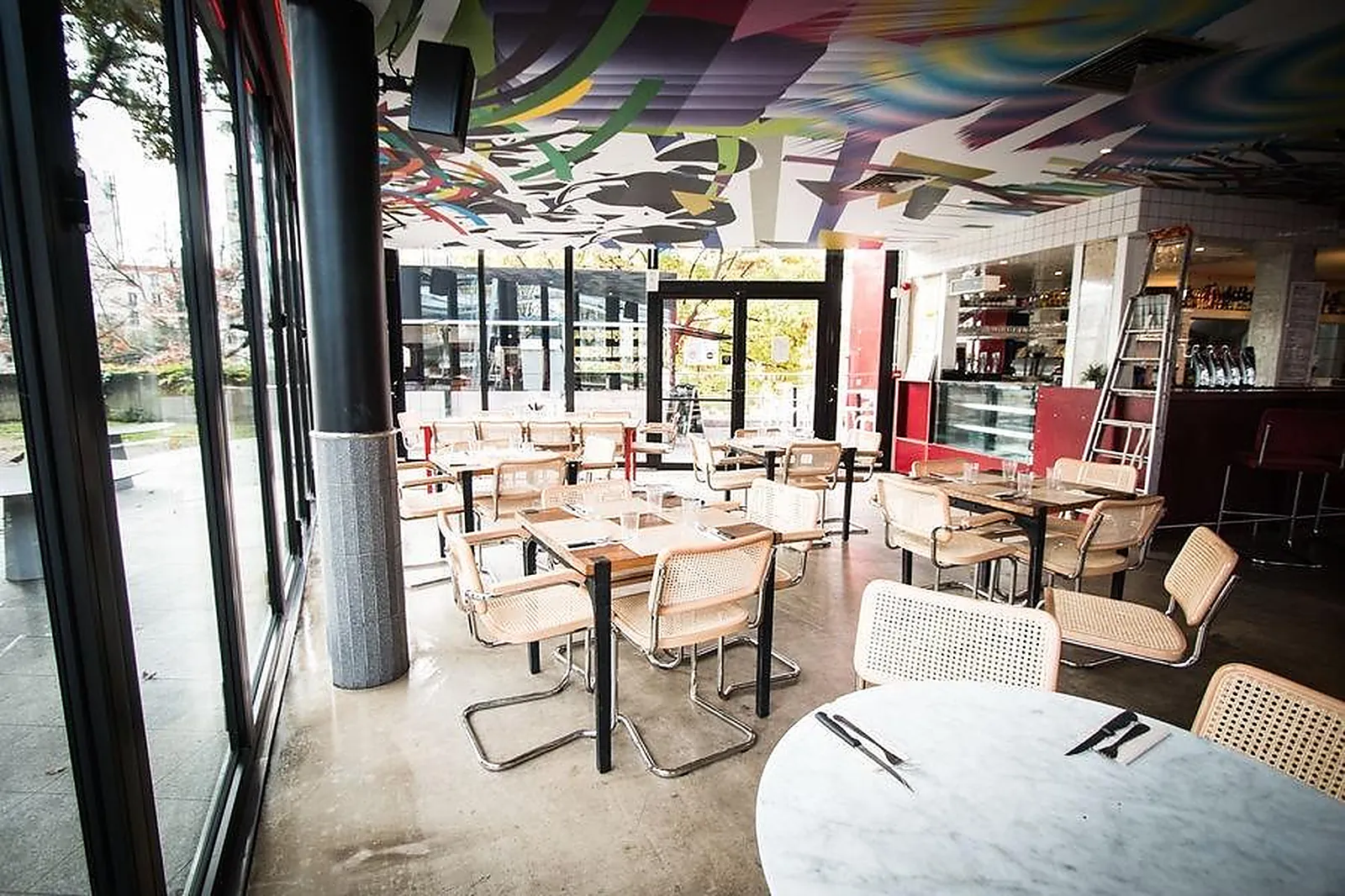 Lieux événementiels, A LA FOLIE