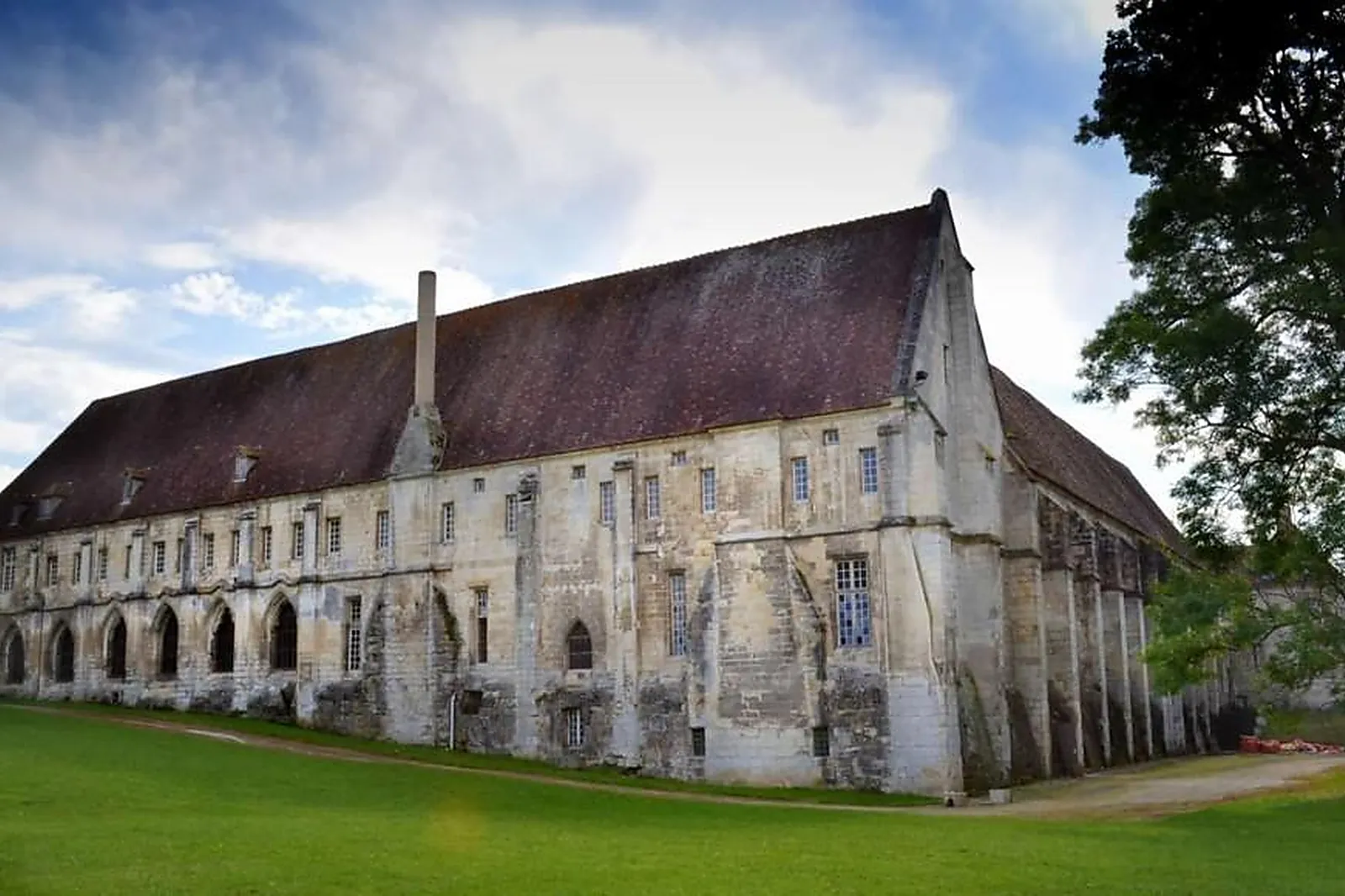 Lieux événementiels, ABBAYE ROYALE DU MONCEL