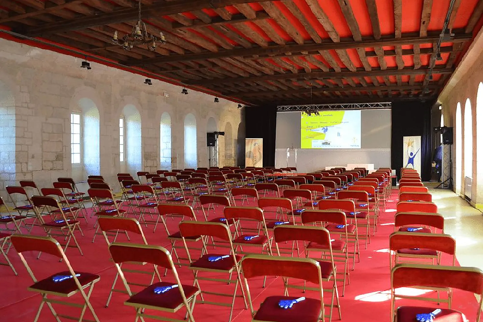 Lieux événementiels, ABBAYE ROYALE DU MONCEL