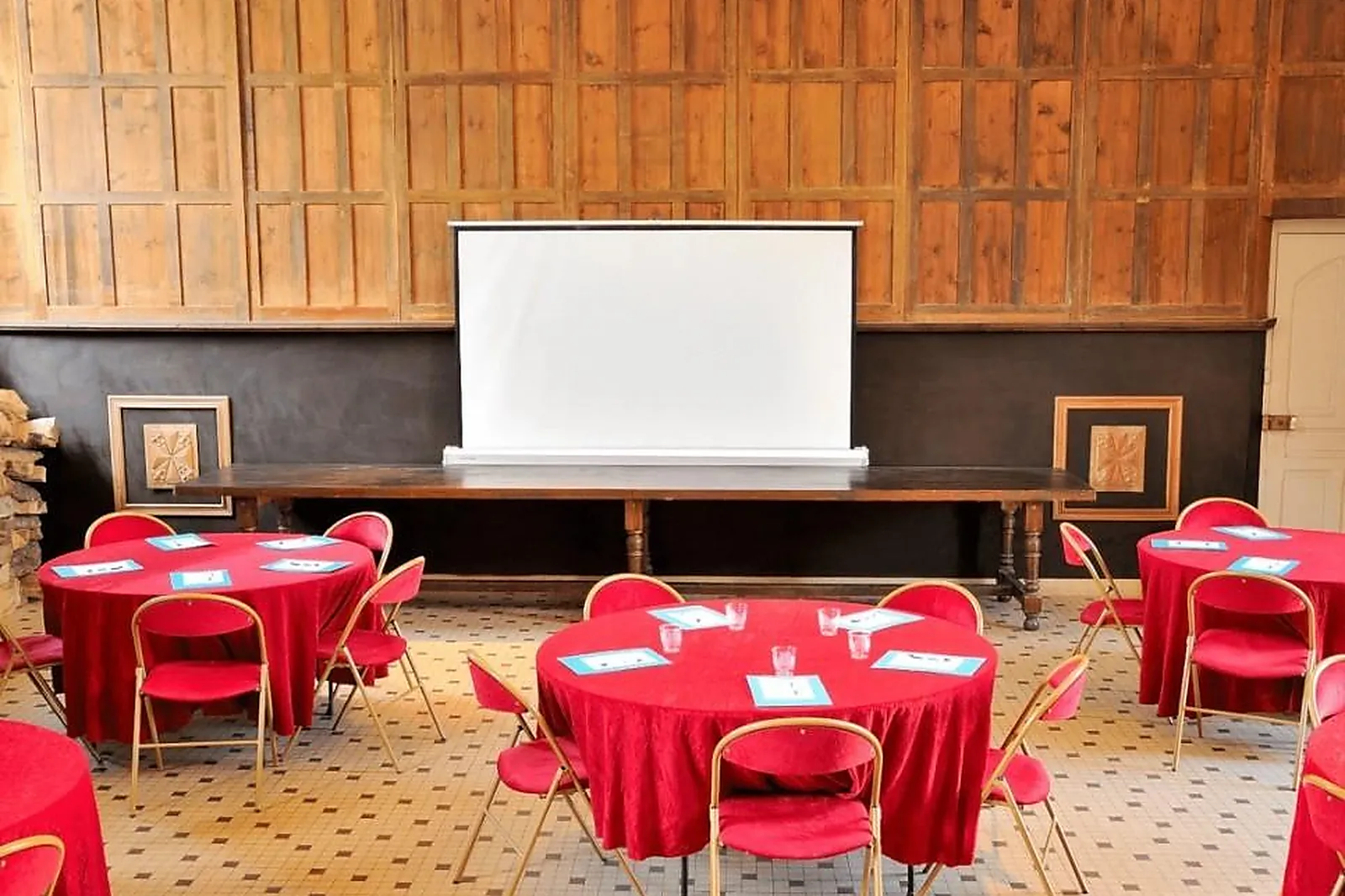 Lieux événementiels, ABBAYE ROYALE DU MONCEL