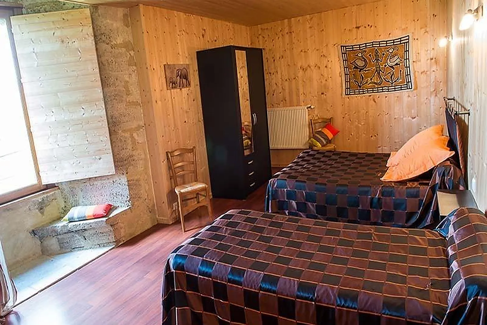 Lieux événementiels, ABBAYE SAINT GILBERT DE NEUFFONTS