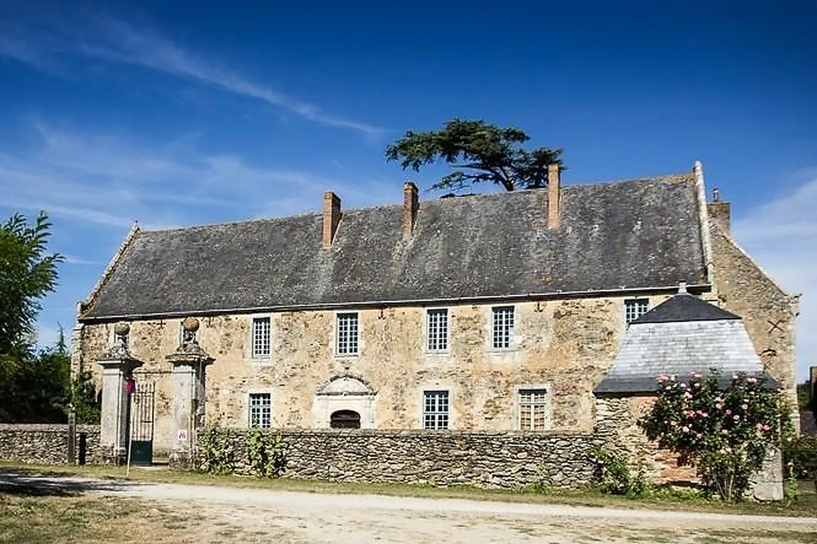 Lieux événementiels, ABBAYE DE CHAMPAGNE
