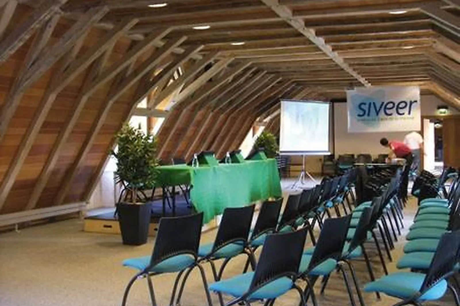 Lieux événementiels, ABBAYE DE SAINT-SAVIN-SUR-GARTEMPE