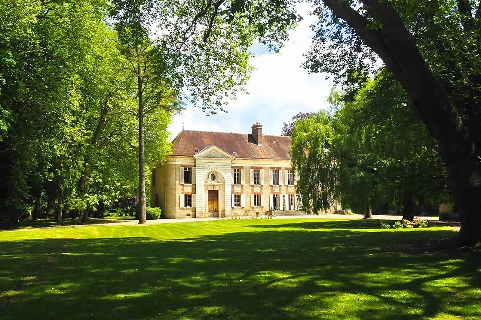 Lieux événementiels, ABBAYE DE VAULUISANT