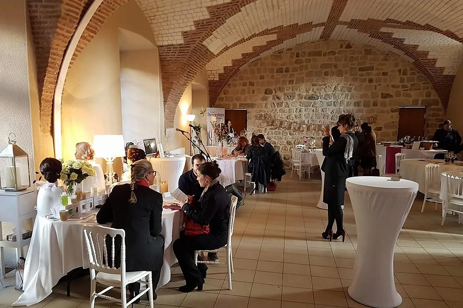 Lieux événementiels, ABBAYE DE VAULUISANT