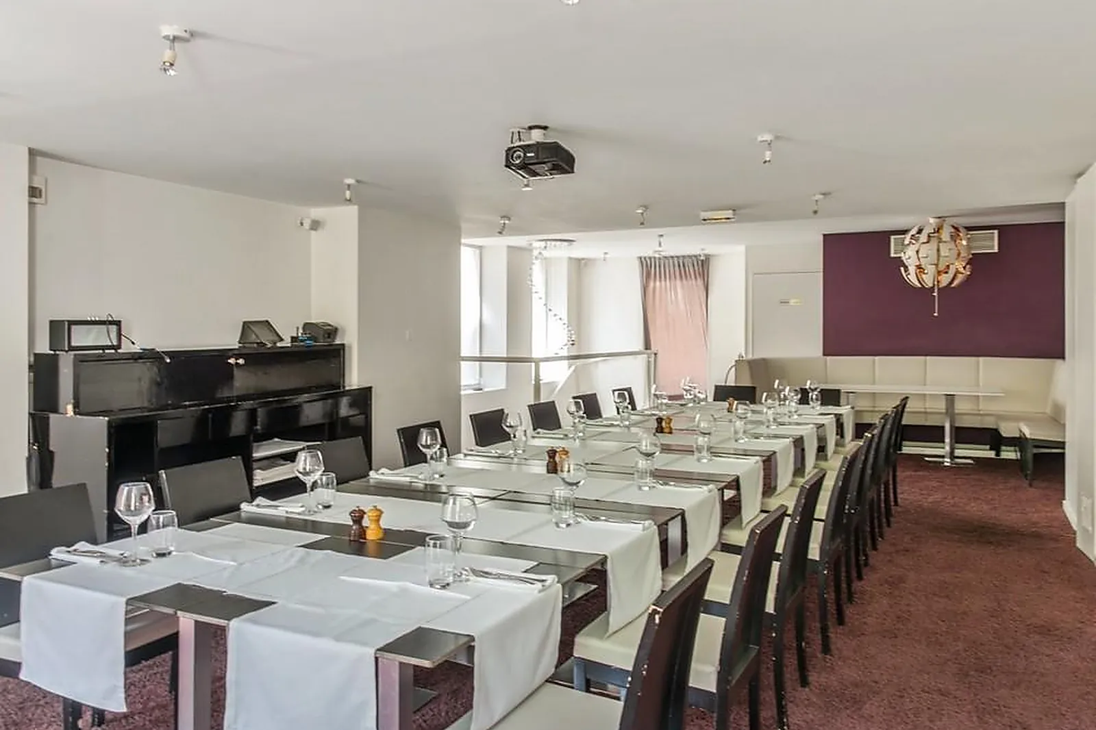 Lieux événementiels, ABSOLU