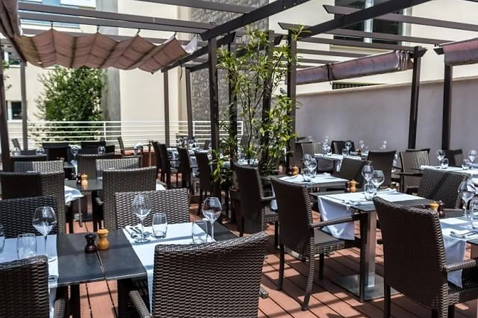 Lieux événementiels, ABSOLU