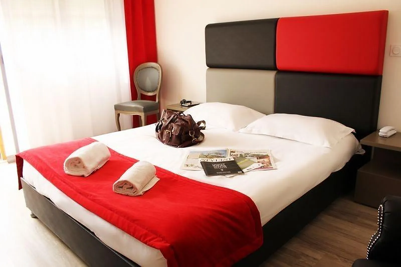 Lieux événementiels, ADONIS AIX-EN-PROVENCE