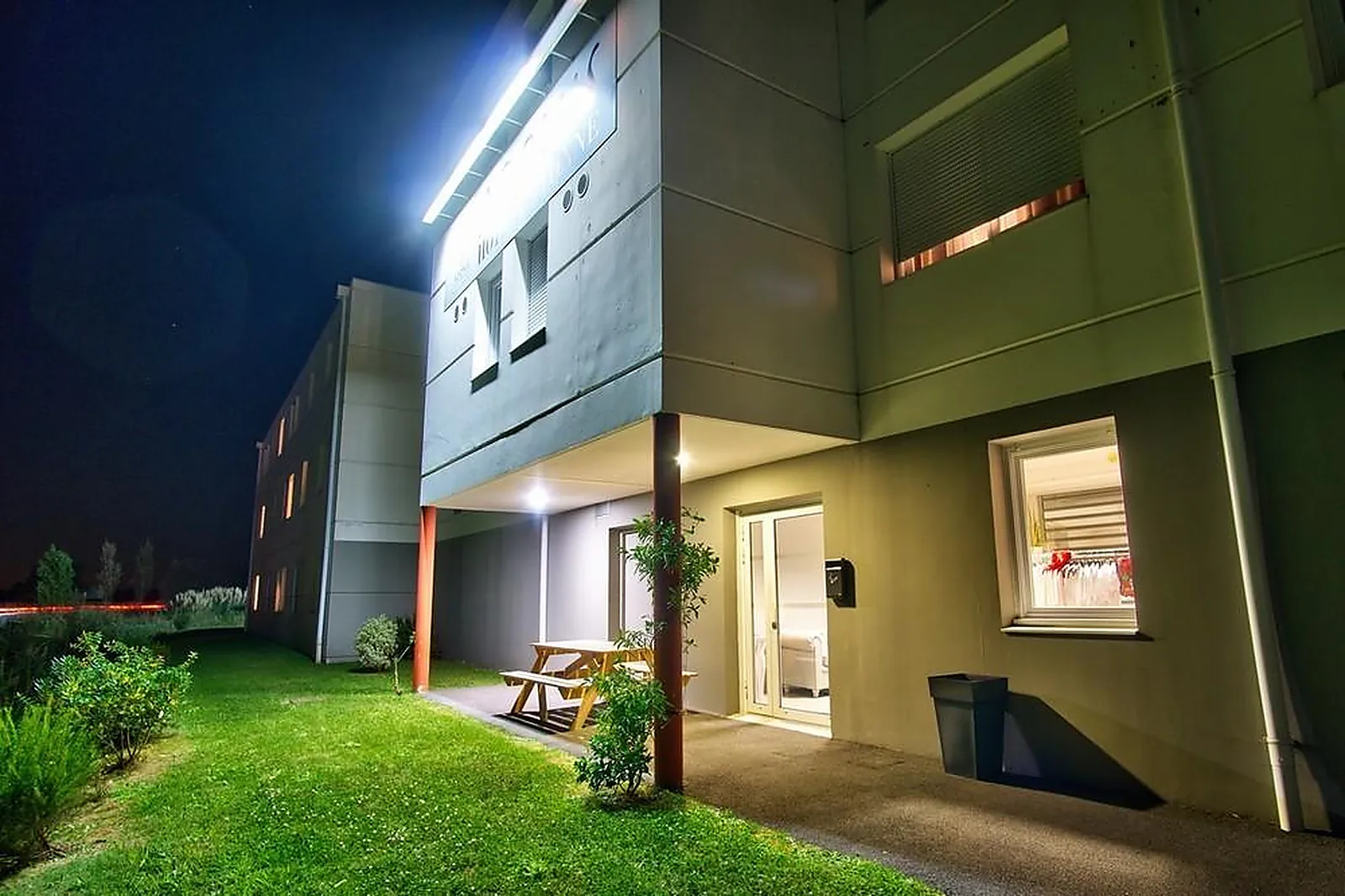 Lieux événementiels, ADONIS BAYONNE