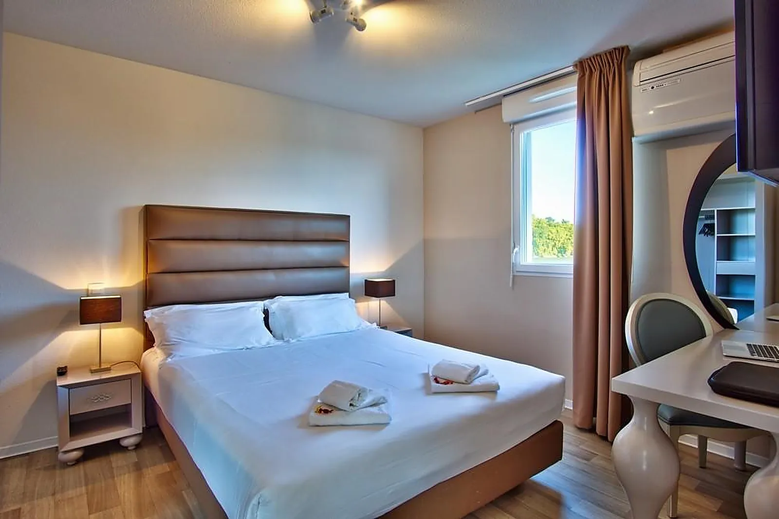 Lieux événementiels, ADONIS BAYONNE