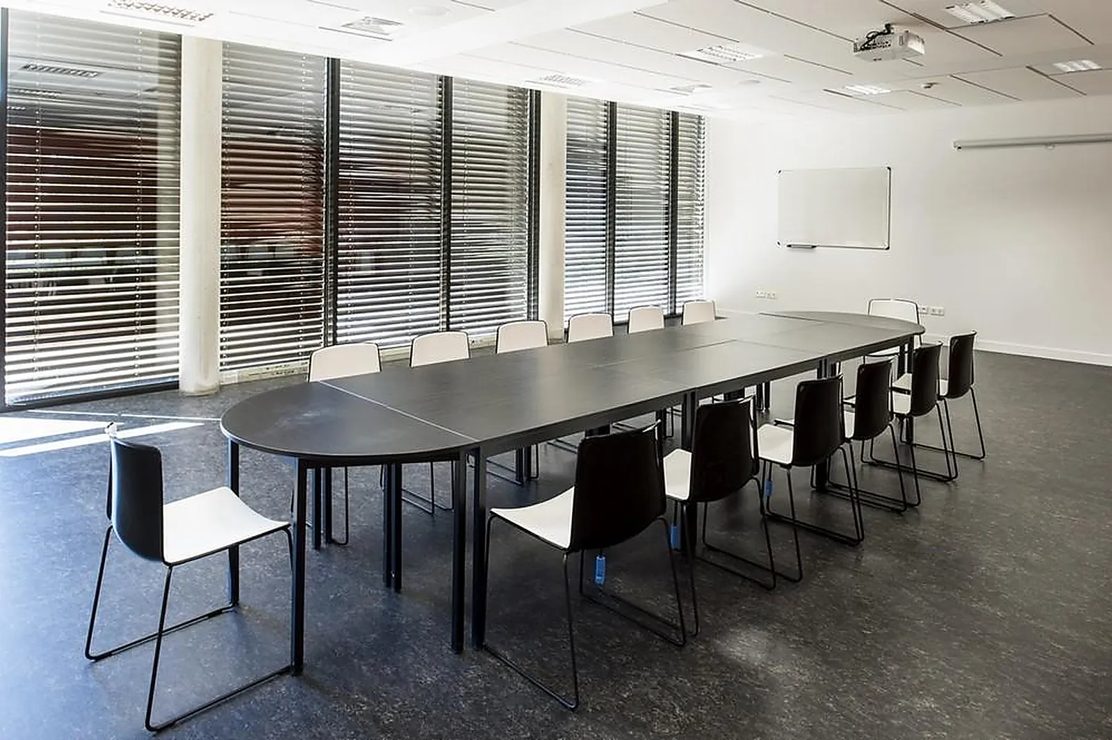 Lieux événementiels, ADONIS DIJON