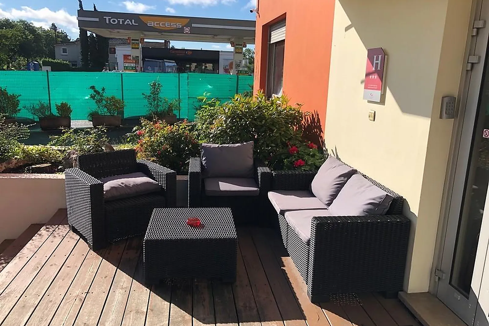 Lieux événementiels, ADONIS LYON EST HOTEL ARTYS