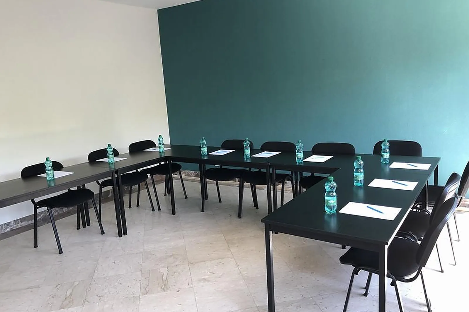 Lieux événementiels, ADONIS LYON EST HOTEL ARTYS