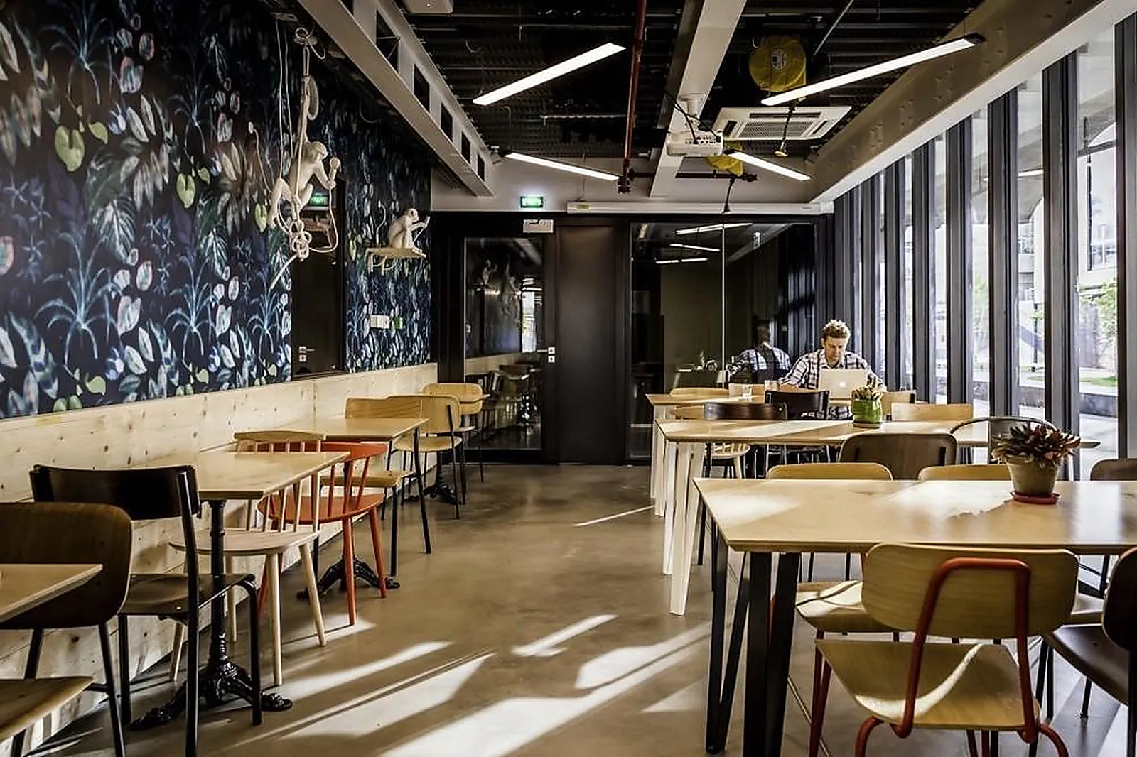 Lieux événementiels, AFTER PLACE STATION F