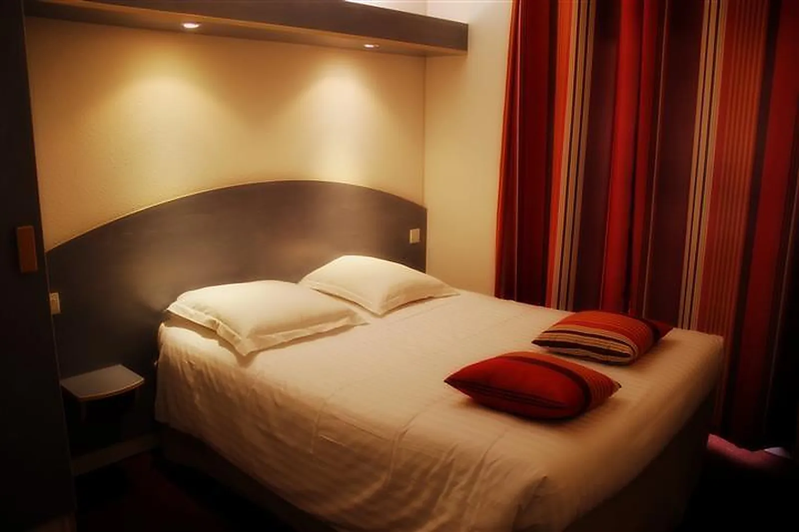 Lieux événementiels, AGAPE HÔTEL