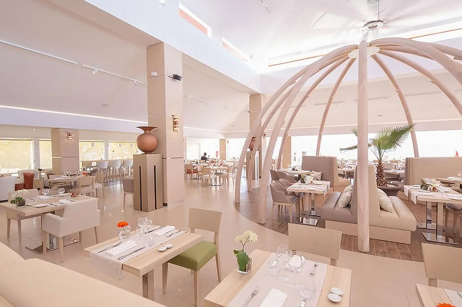 Lieux événementiels, AKOYA HÔTEL AND SPA