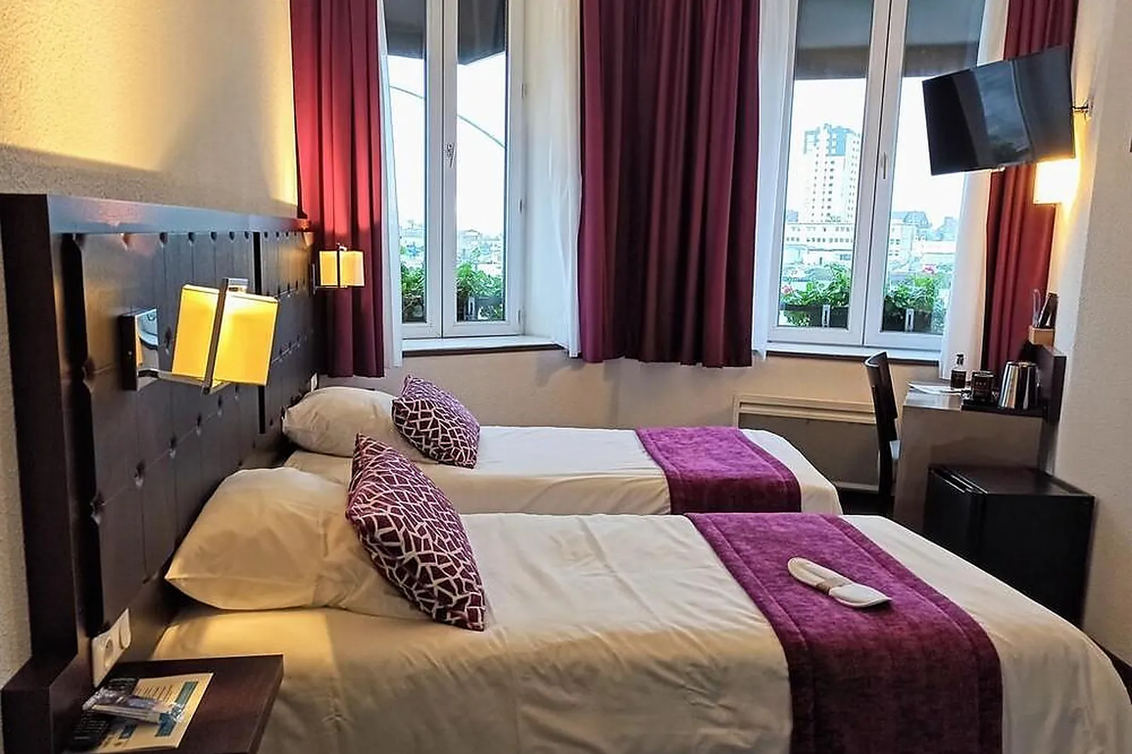 Lieux événementiels, AMBASSADEUR HÔTEL