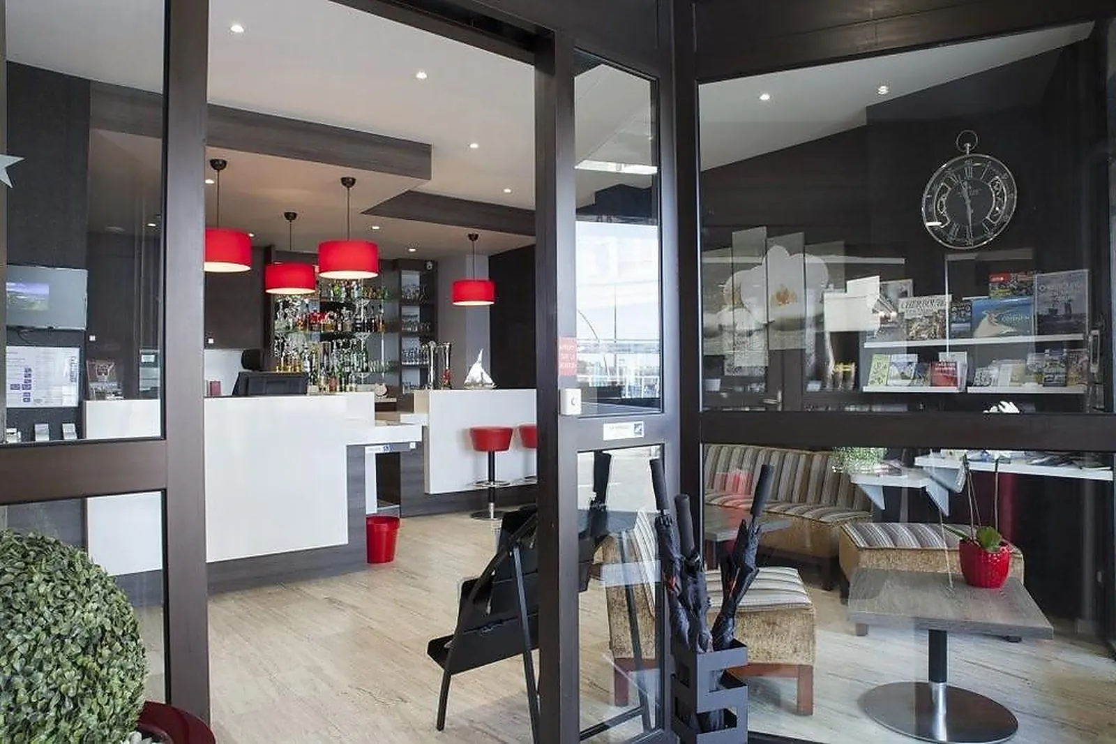 Lieux événementiels, AMBASSADEUR HÔTEL