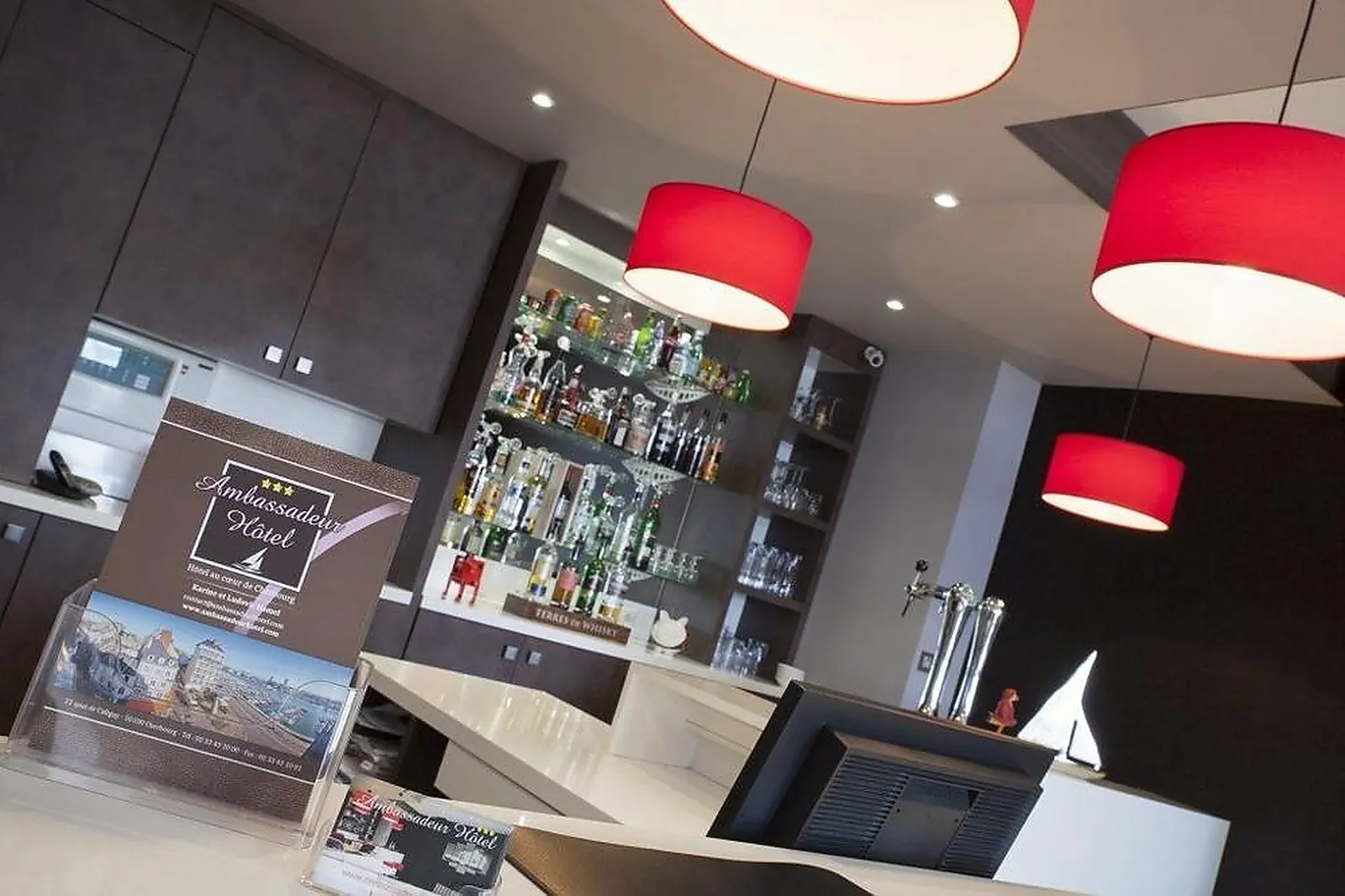 Lieux événementiels, AMBASSADEUR HÔTEL