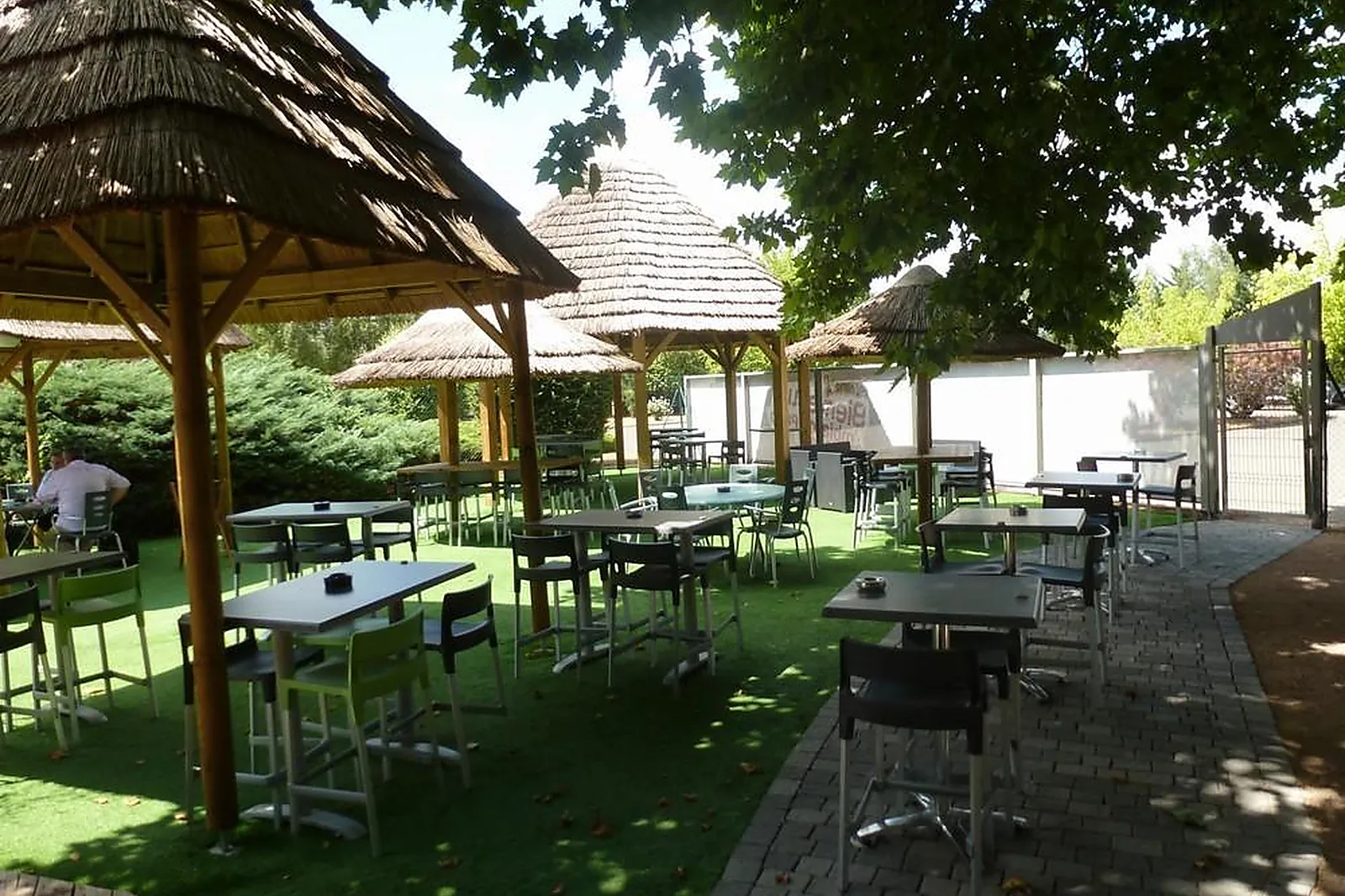 Lieux événementiels, AMBIANCE PATIO