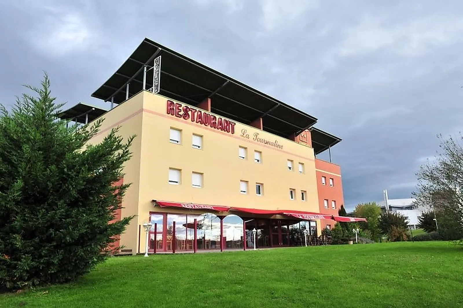 Lieux événementiels, AMBOTEL