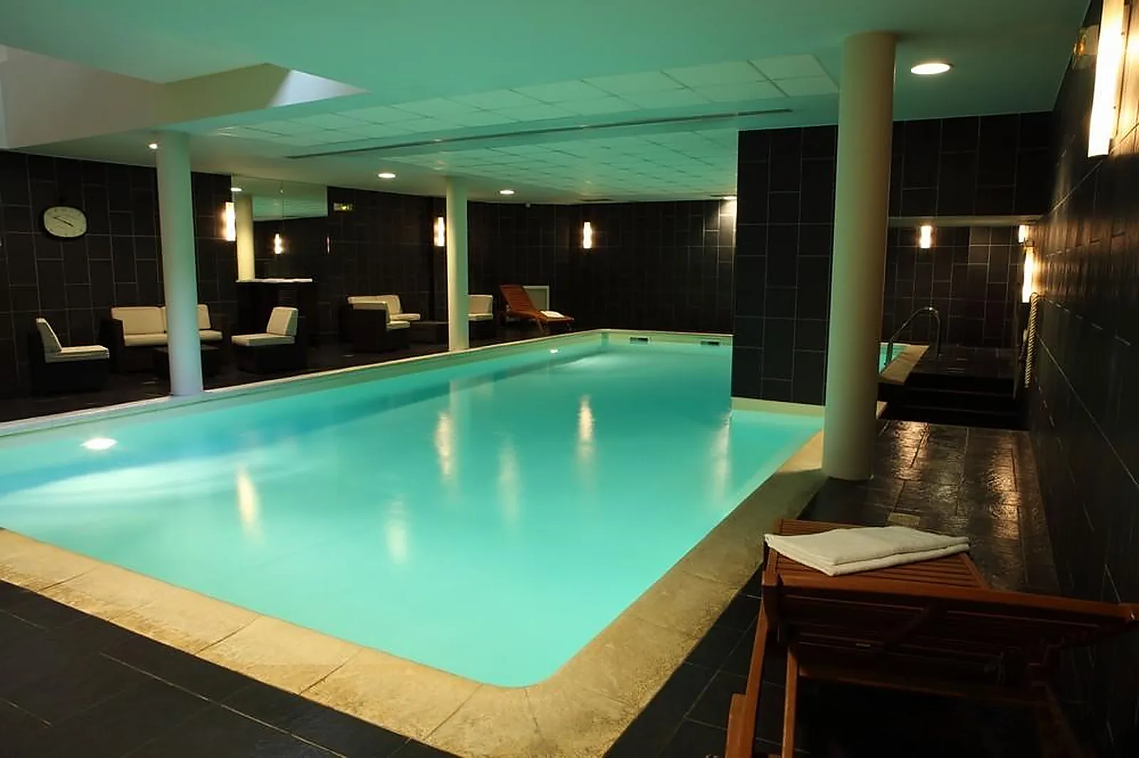 Lieux événementiels, AMIRAL HOTEL