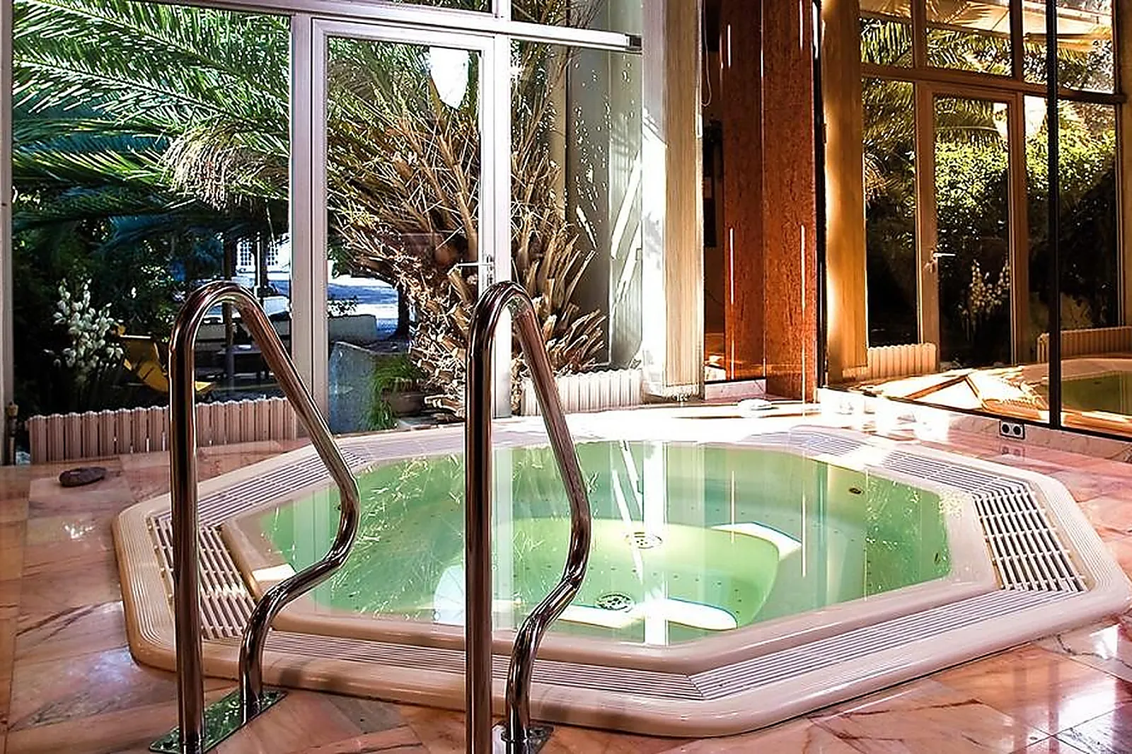 Lieux événementiels, ARC HÔTEL SUR MER