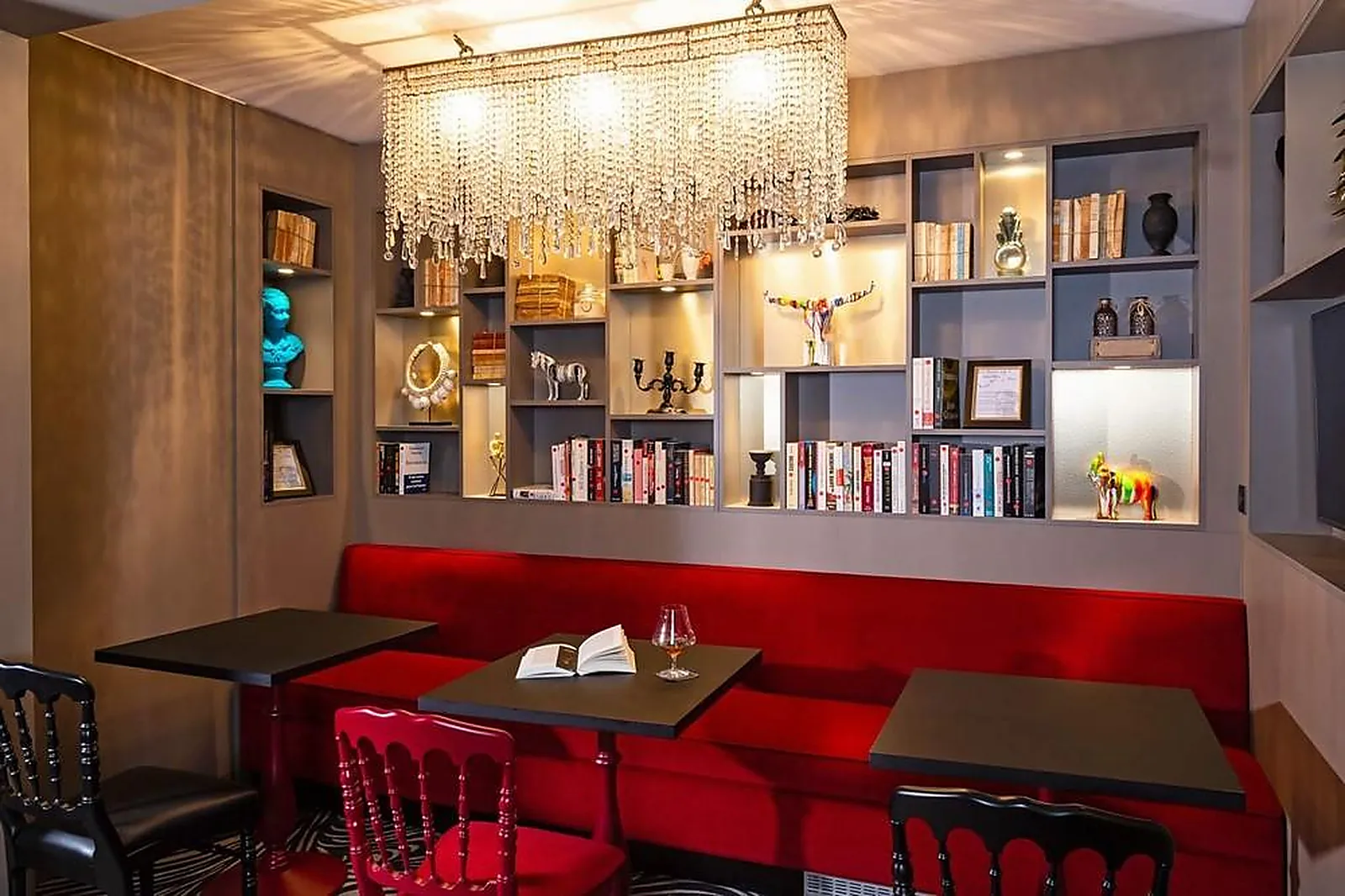 Lieux événementiels, AROK HÔTEL