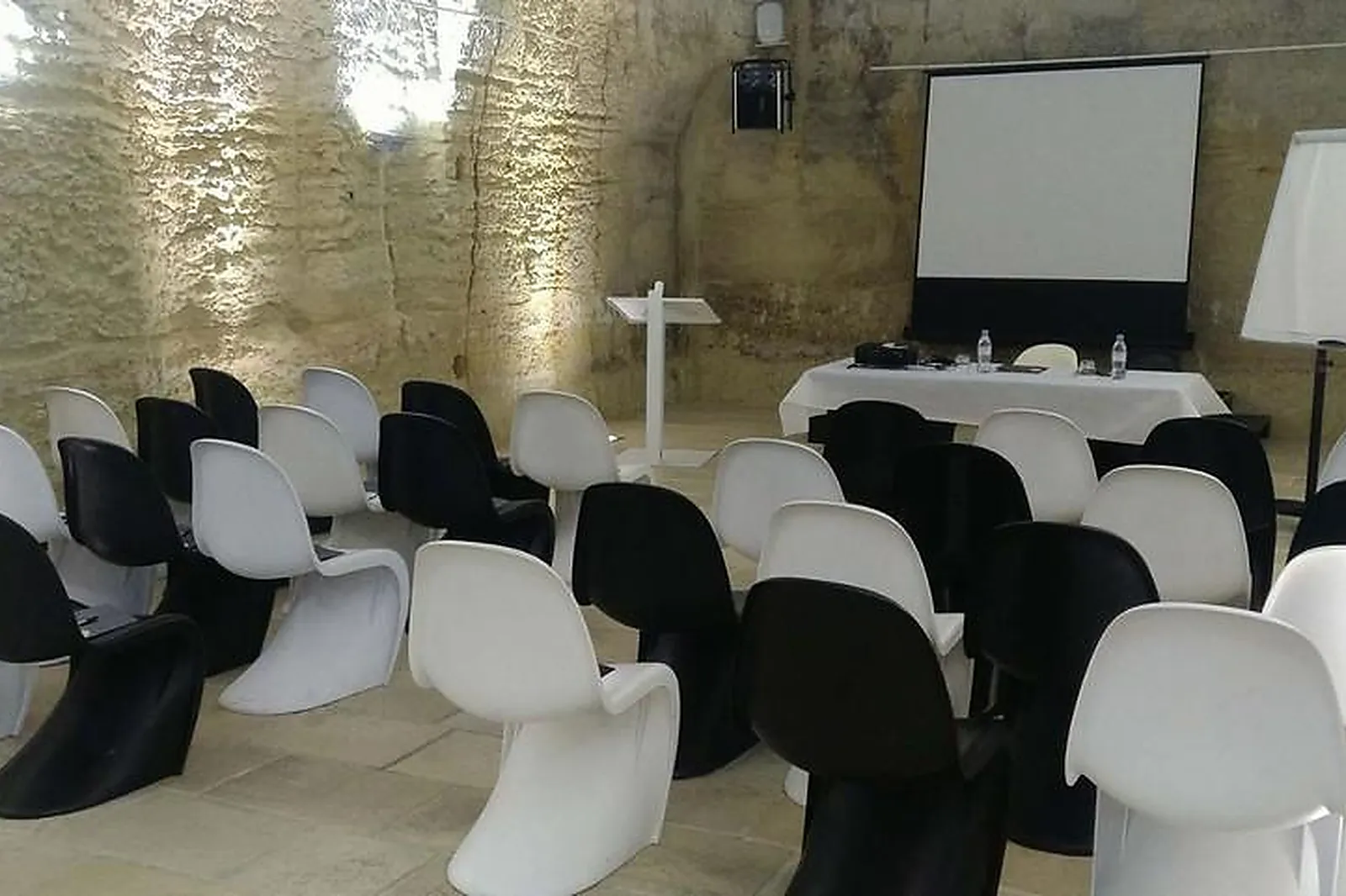 Lieux événementiels, ART HÔTEL