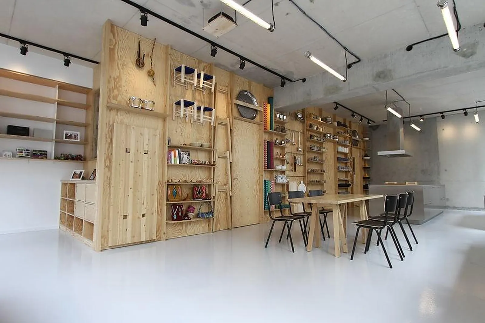 Lieux événementiels, ATELIER KIALATOK