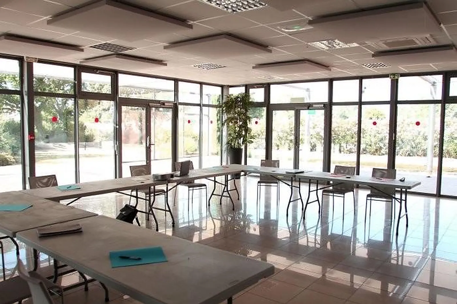 Lieux événementiels, AU BONHEUR DE TRIGANCE