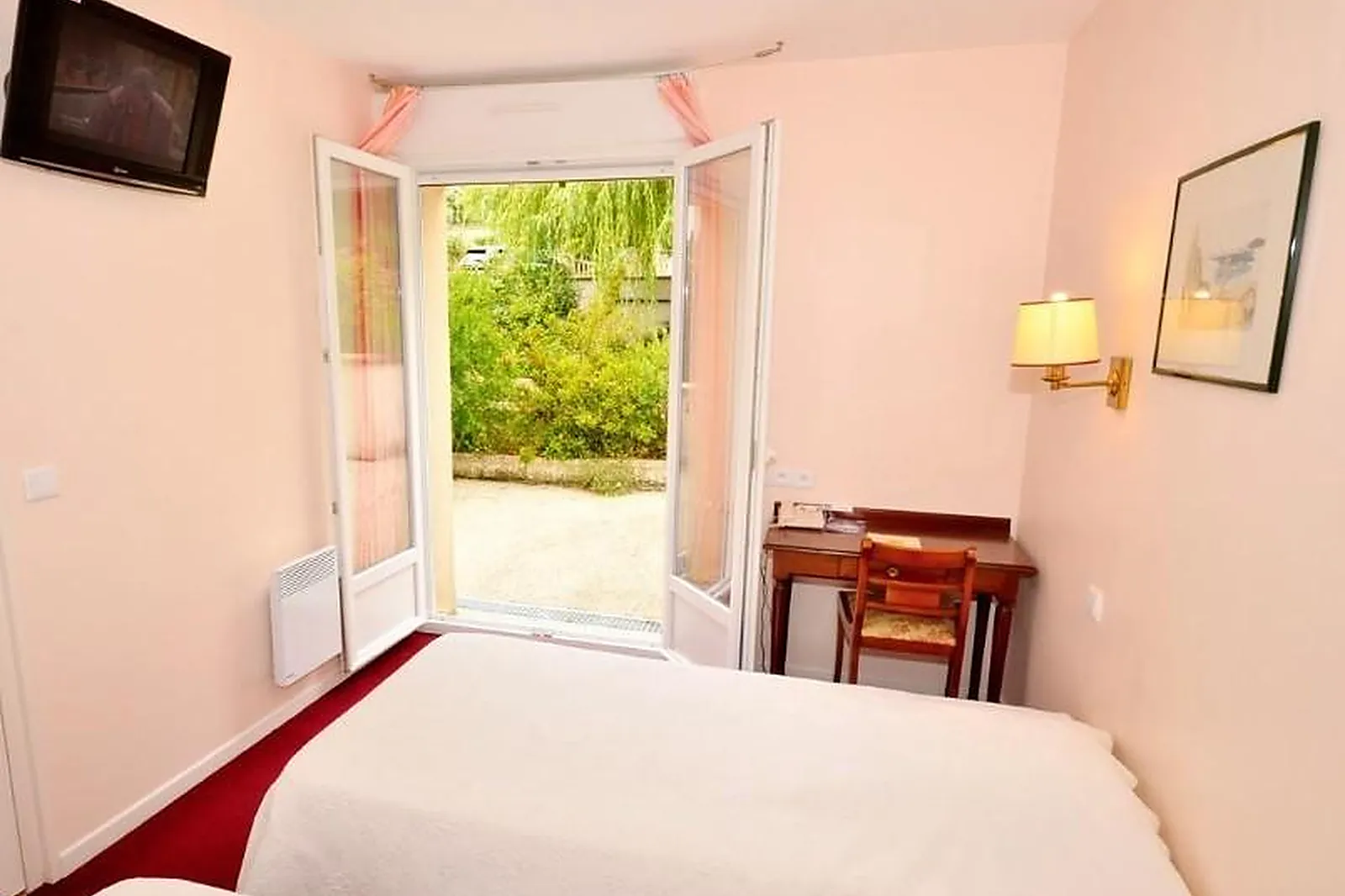 Lieux événementiels, AU BORD DU LAC