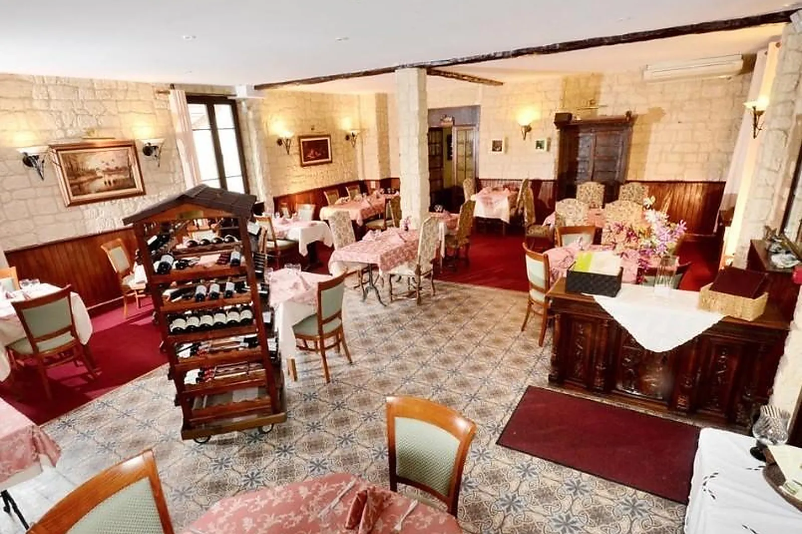 Lieux événementiels, AU BORD DU LAC