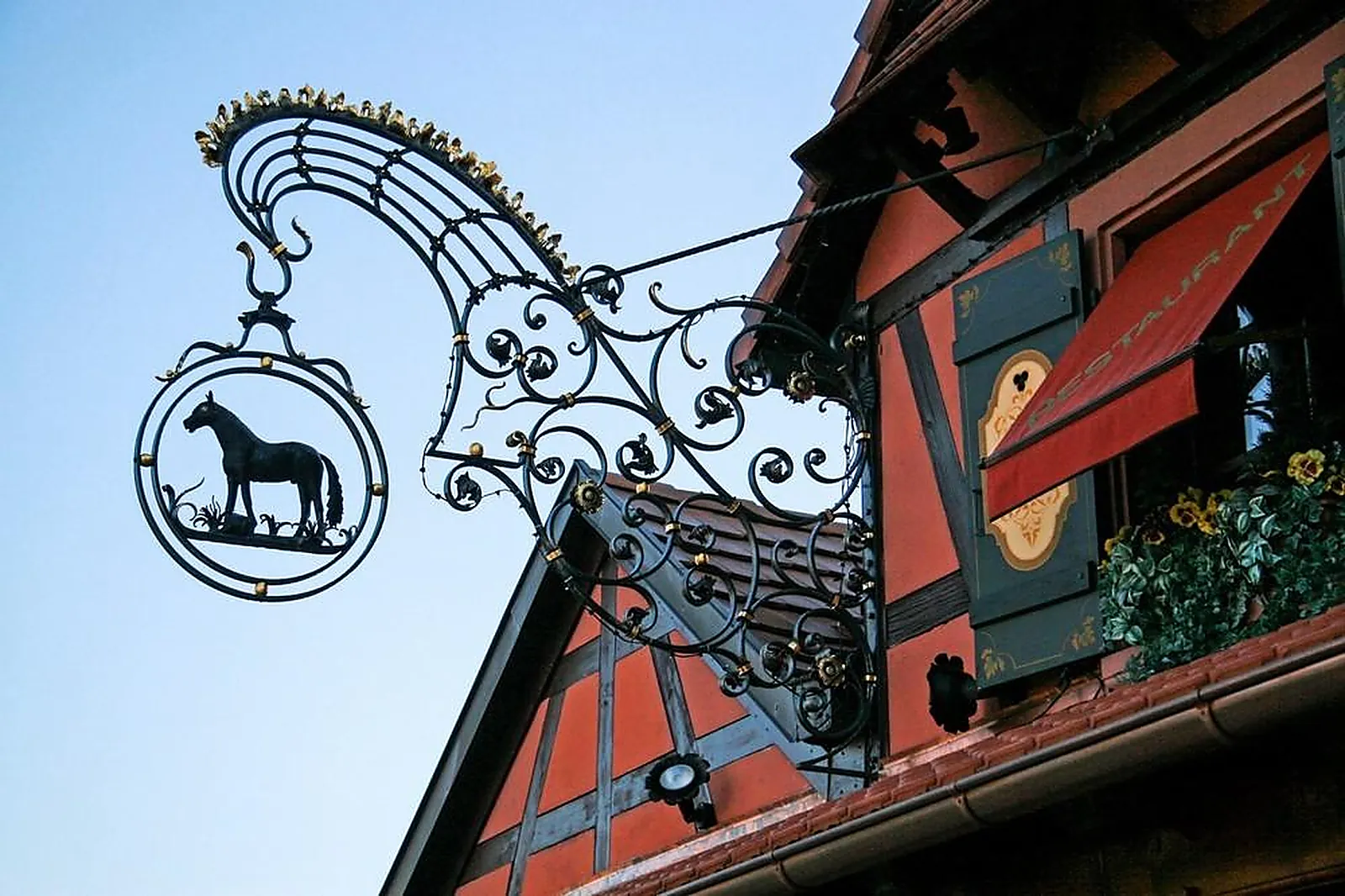 Lieux événementiels, AU CHEVAL NOIR