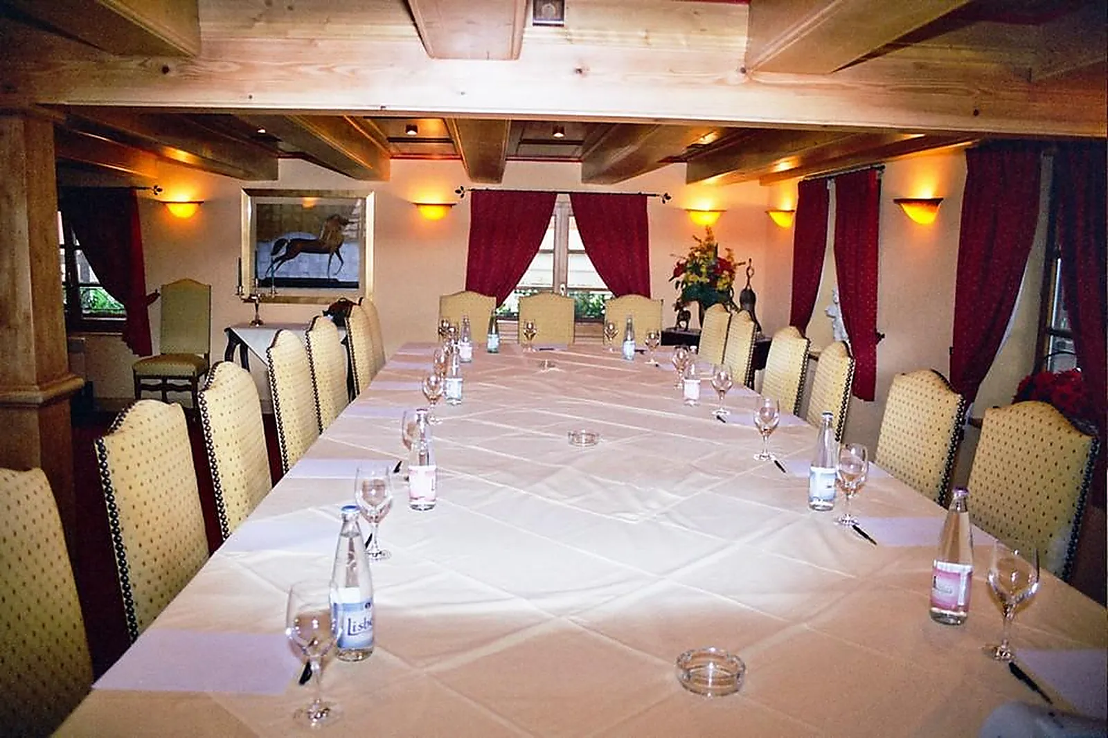 Lieux événementiels, AU CHEVAL NOIR