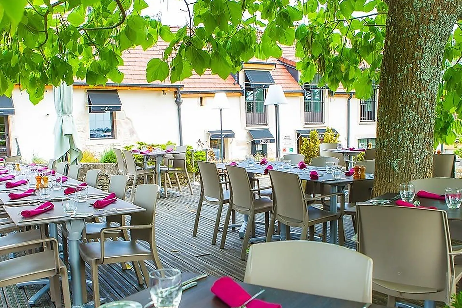 Lieux événementiels, AU CLOS NAPOLÉON