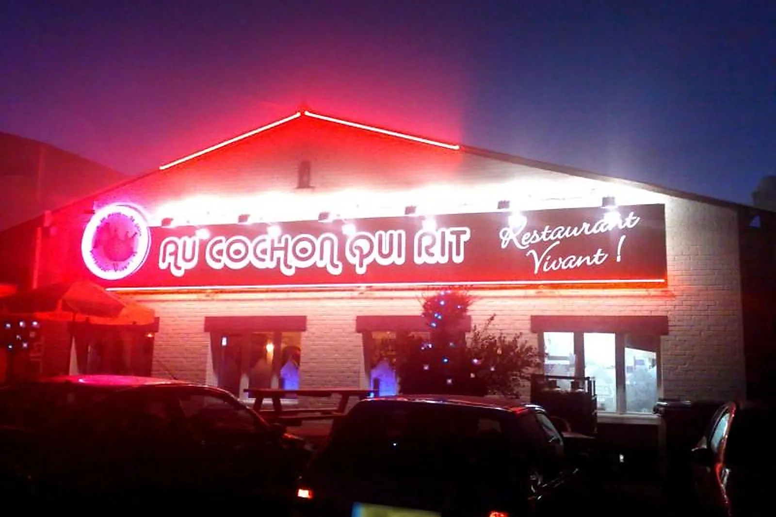 Lieux événementiels, AU COCHON QUI RIT