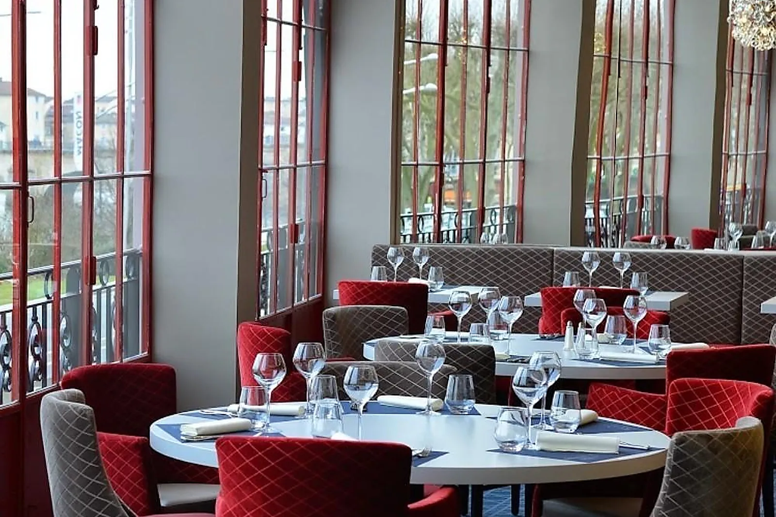 Lieux événementiels, AU COMPTOIR DES HALLES