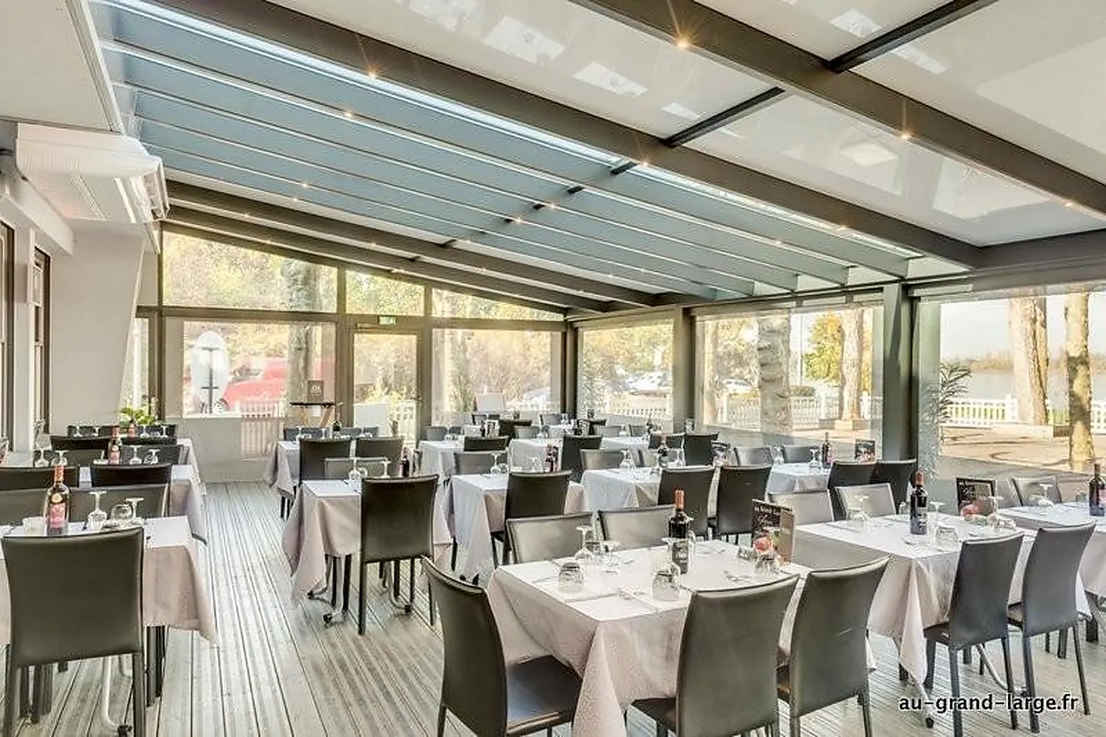 Lieux événementiels, AU GRAND LARGE